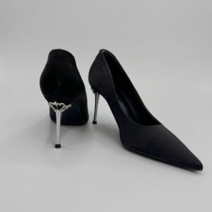 Black Fox Heels Queen Crowned