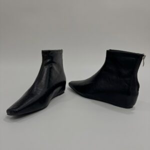 Foxy Black Leather Flats